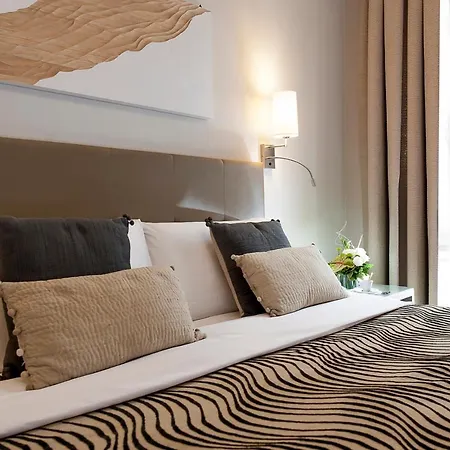 Daphne Luxury Suites Rom Exterior foto