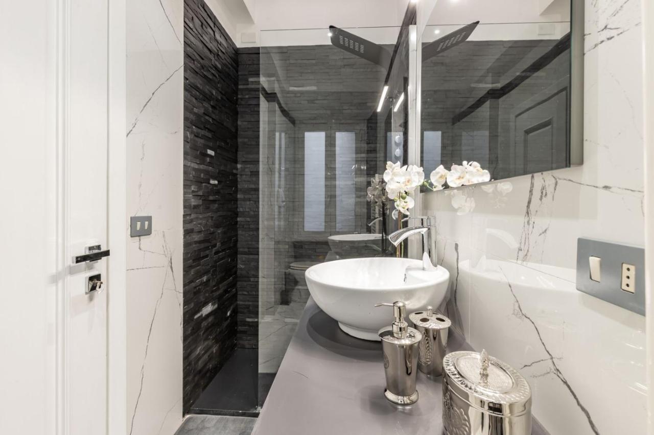 Daphne Luxury * Rom