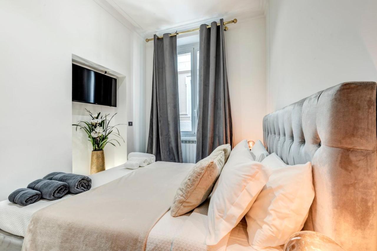 Daphne Luxury * Rom