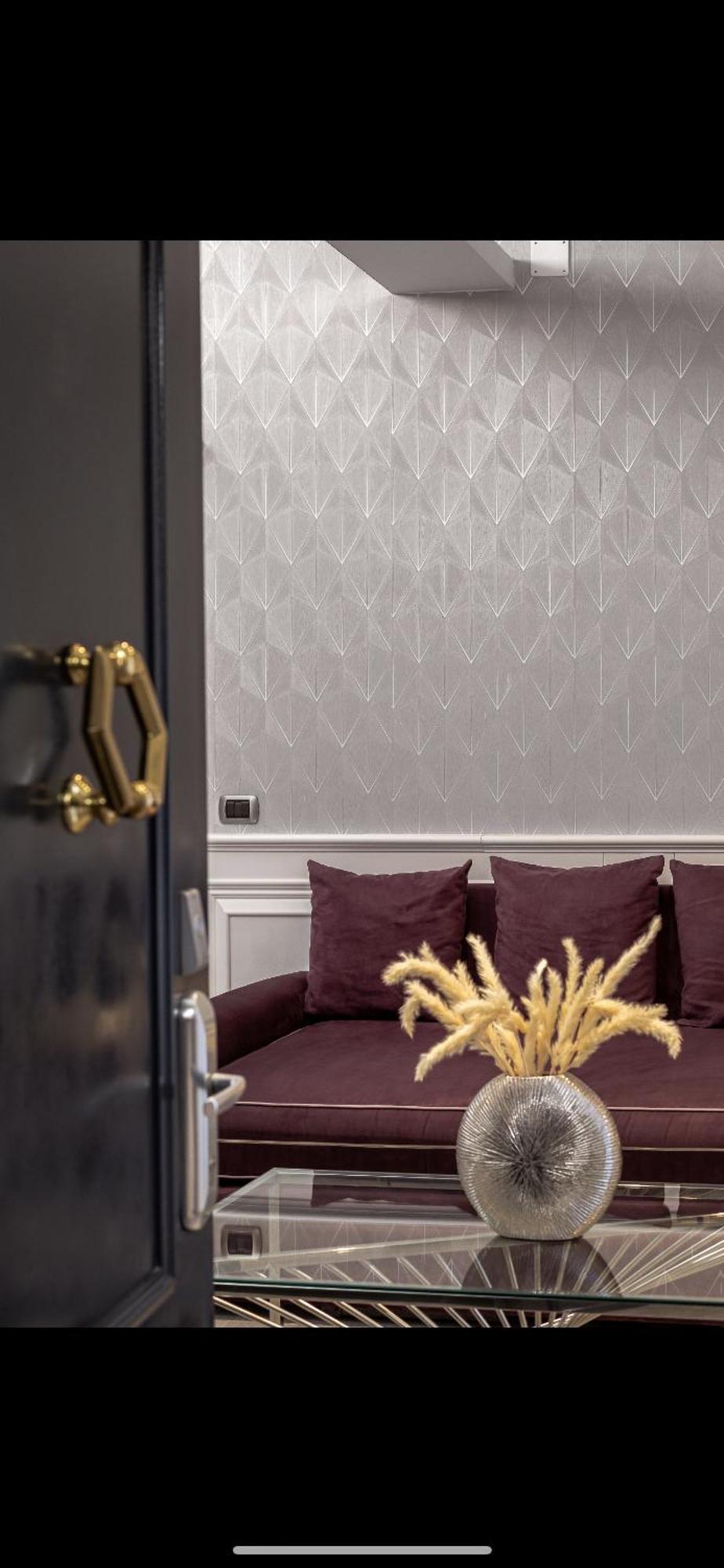 Daphne Luxury